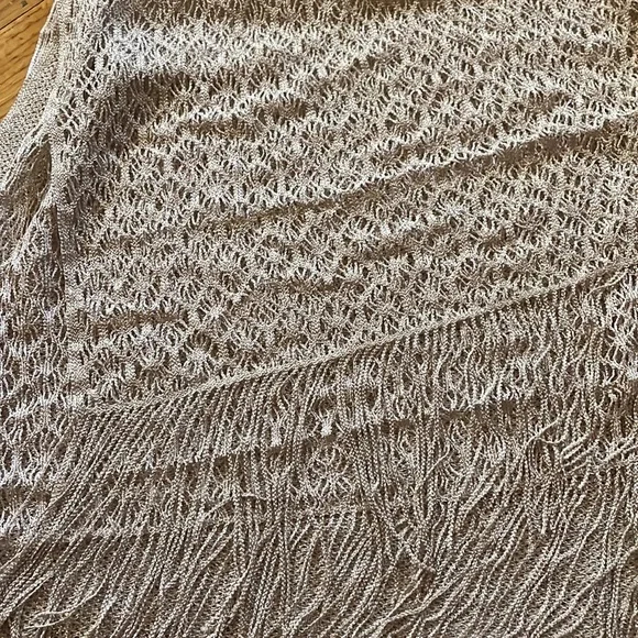 NWOT Betsey Johnson scarf/ wrap never worn - Picture 3 of 3